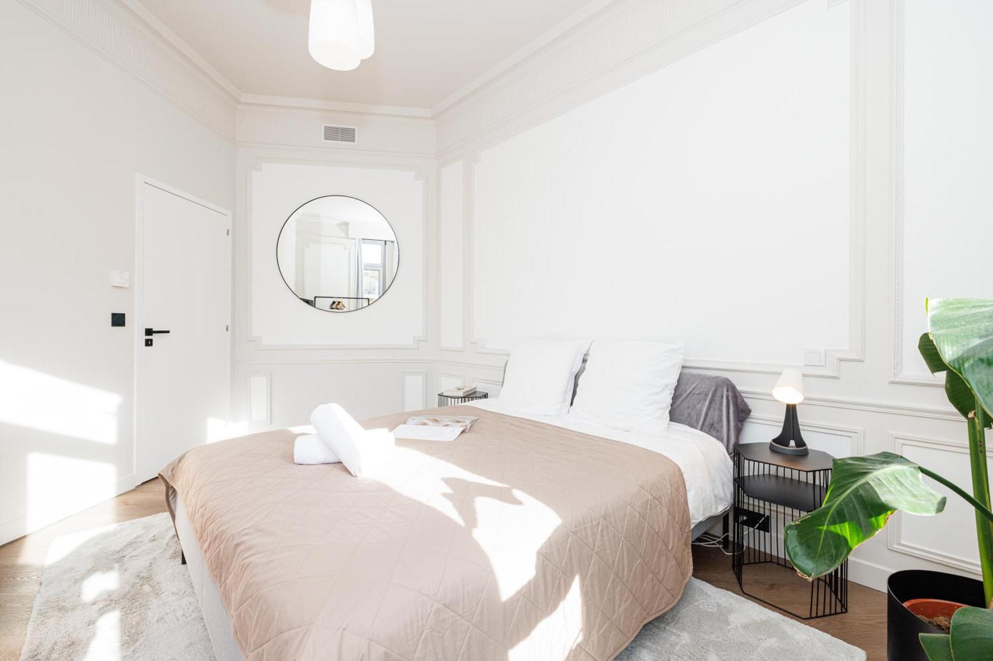 Vacances Au Palace - Happy Rentals Menton Eksteriør bilde